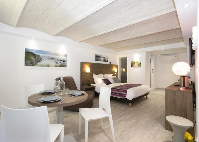 Cailloux Apartment